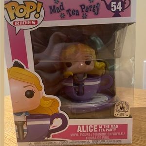 Alice tea cup funko pop